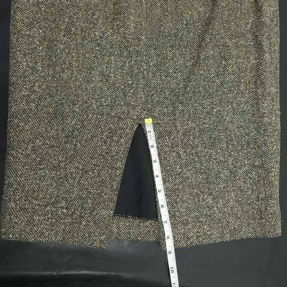 Lafayette148 Brown and White Tweed Pencil Skirt size 6 - Picture 9 of 14